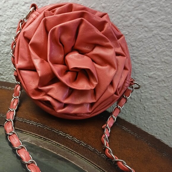 Rosette Purse - Picture 2 of 2